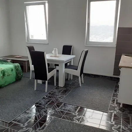 Adi Apartment *